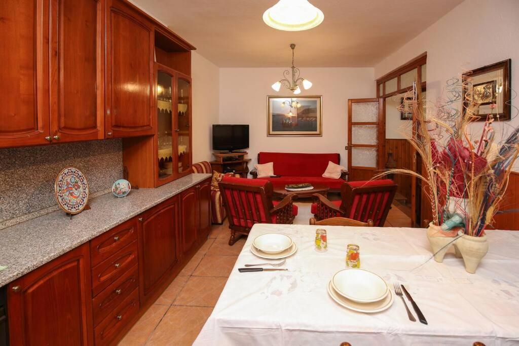 Da Nonna Maria Apartment Castelsardo Exterior photo